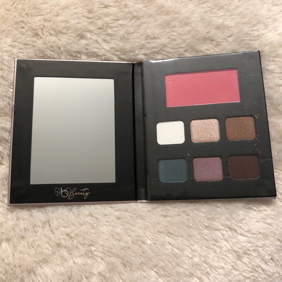Dallas City Eye Shadow Palette - Picture 2 of 2